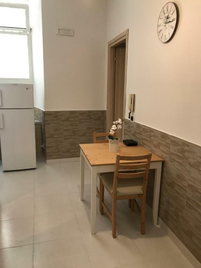 那不勒斯 La Casa Di Flo酒店 外观 照片